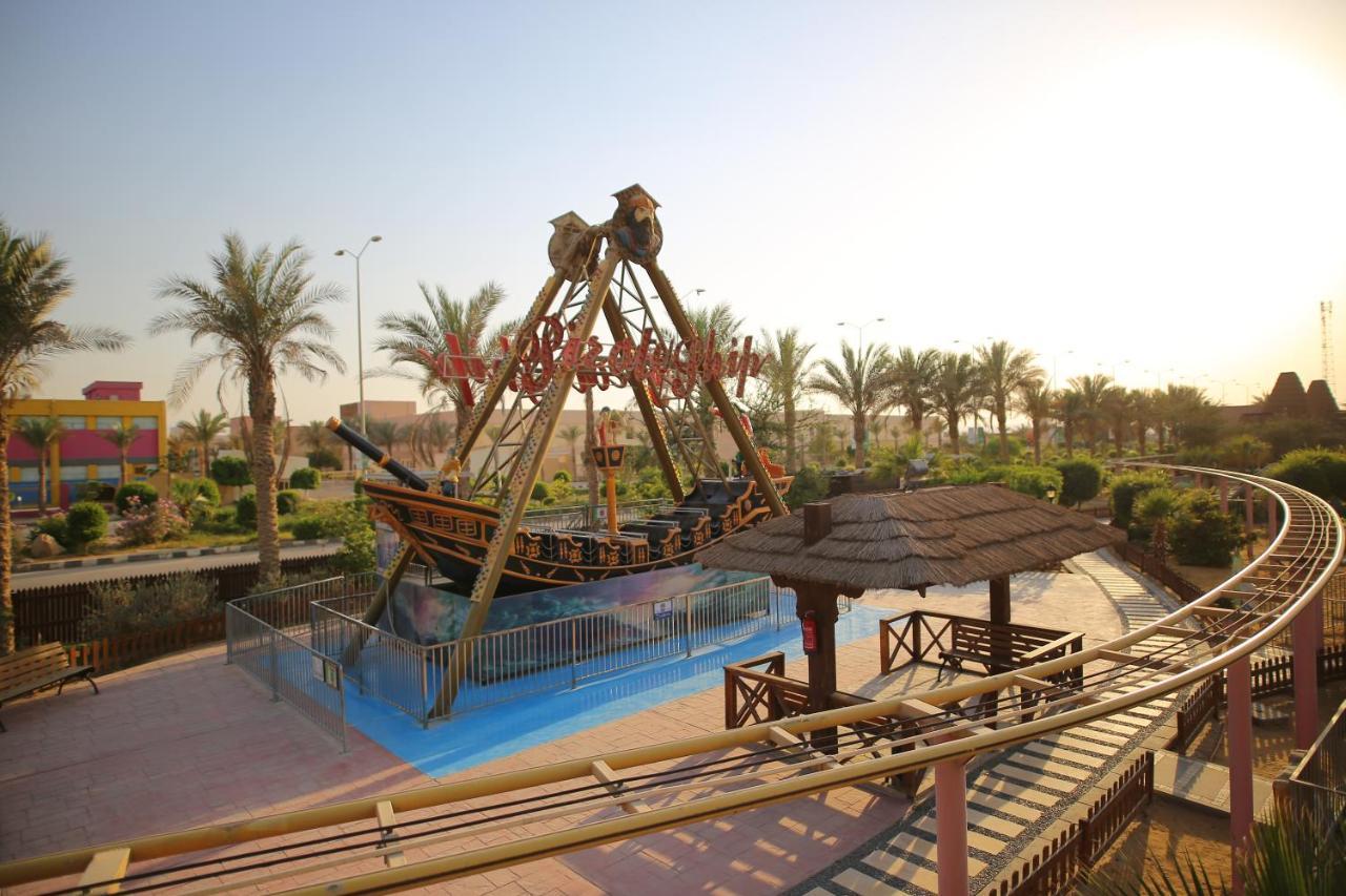 עיין סוחנה Swiss Inn Teda Hotel & Aqua Park מראה חיצוני תמונה