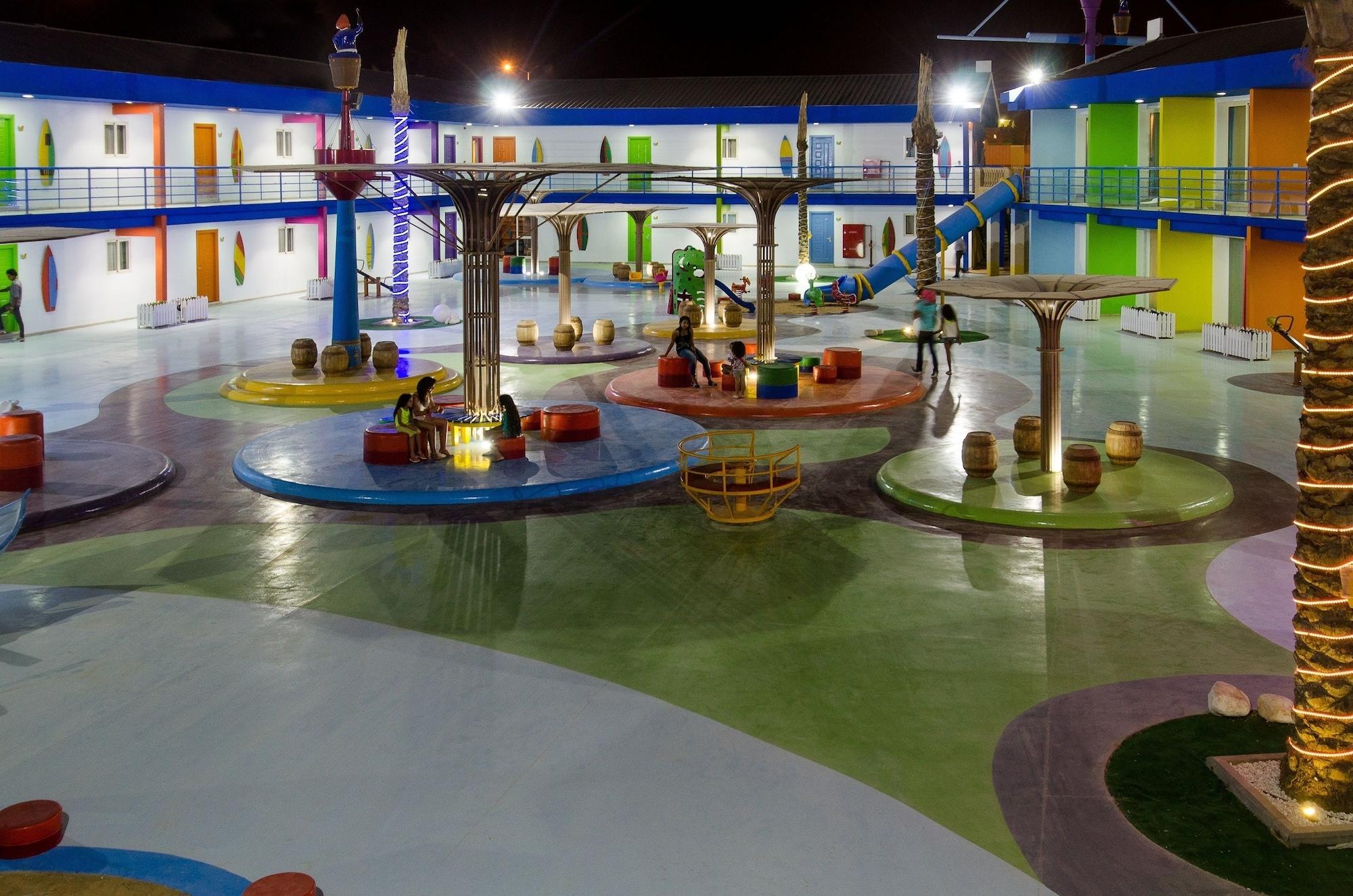 עיין סוחנה Swiss Inn Teda Hotel & Aqua Park מראה חיצוני תמונה