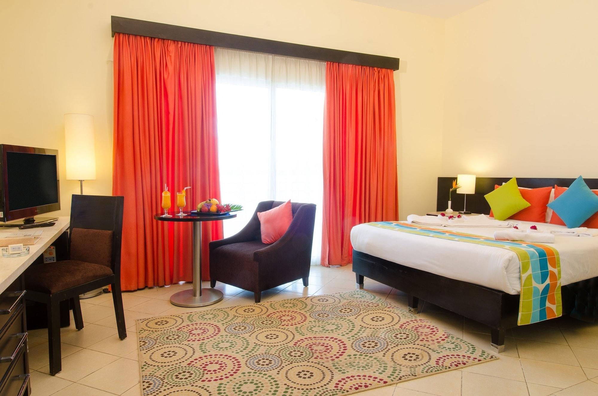 עיין סוחנה Swiss Inn Teda Hotel & Aqua Park מראה חיצוני תמונה