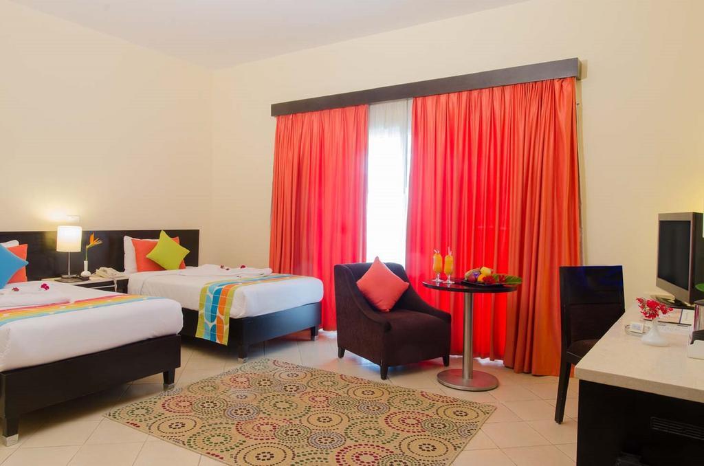 עיין סוחנה Swiss Inn Teda Hotel & Aqua Park חדר תמונה